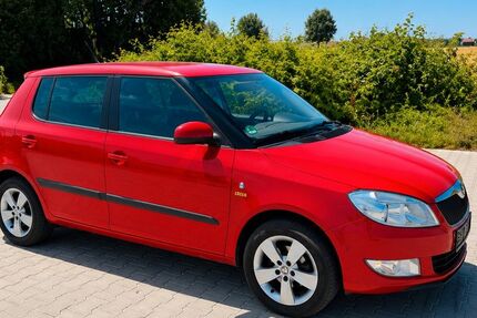 Skoda Fabia 77.400 km 6.400 &euro; Heinrichshofen 86492