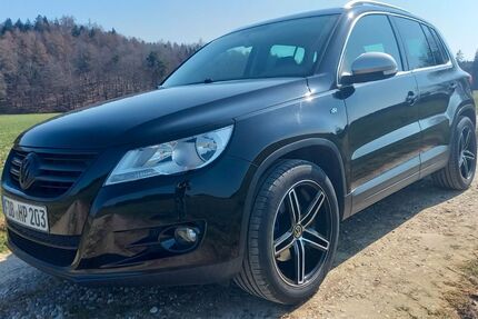 VW Tiguan 93.000 km 9.750 &euro; Dasing 86453