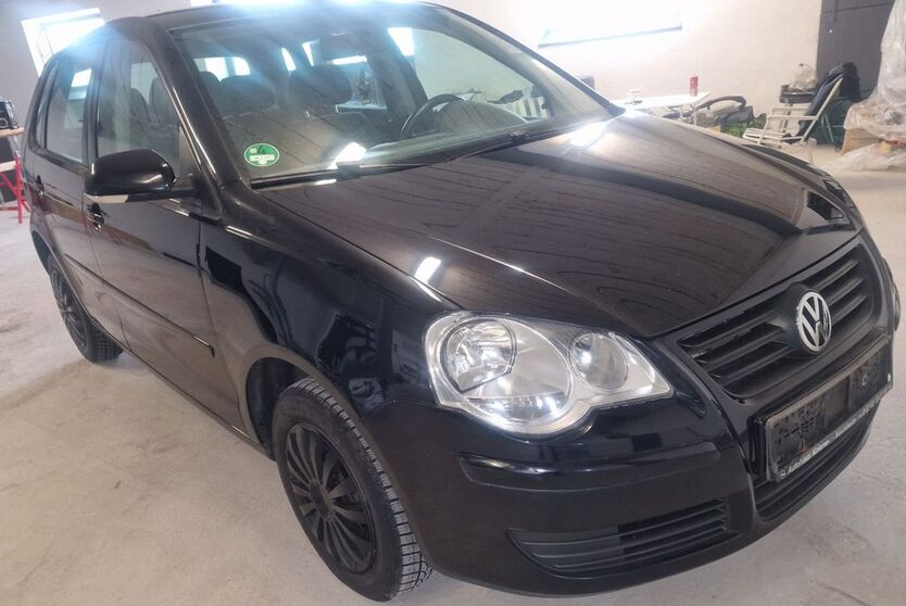 VW Polo 180.051 km 2.800 € Augsburg 86152