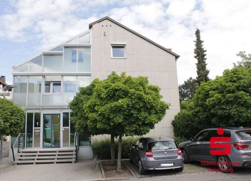 Haus zum Kaufen in Augsburg 1.150.000 € 386 m²