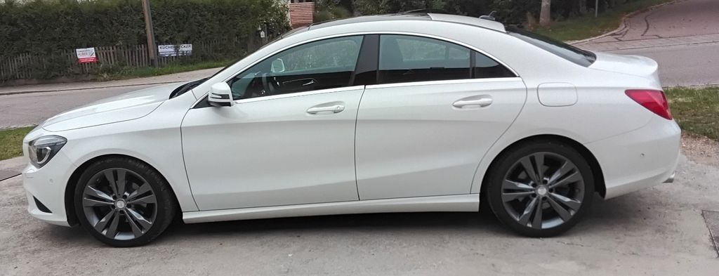 Mercedes-Benz CLA 180 115.320 km 15.900 € Altomünster 85250