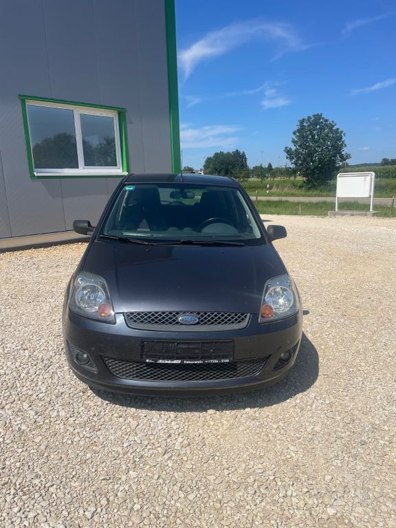 Ford Fiesta 81.600 km 2.500 € Zusamaltheim 86637