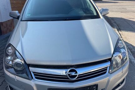 Opel Astra 191.000 km 2.999 &euro; Augsburg 86163