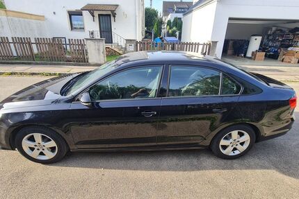 VW Jetta 116.000 km 10.150 € Augsburg 86157