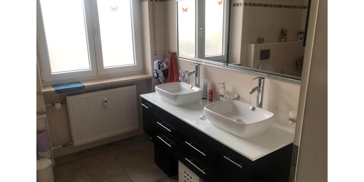 Erdgeschoßwohnung Egenhofen - 4 Zimmer, 164 m&sup2;, 690.000&euro; | Angebot:26531955