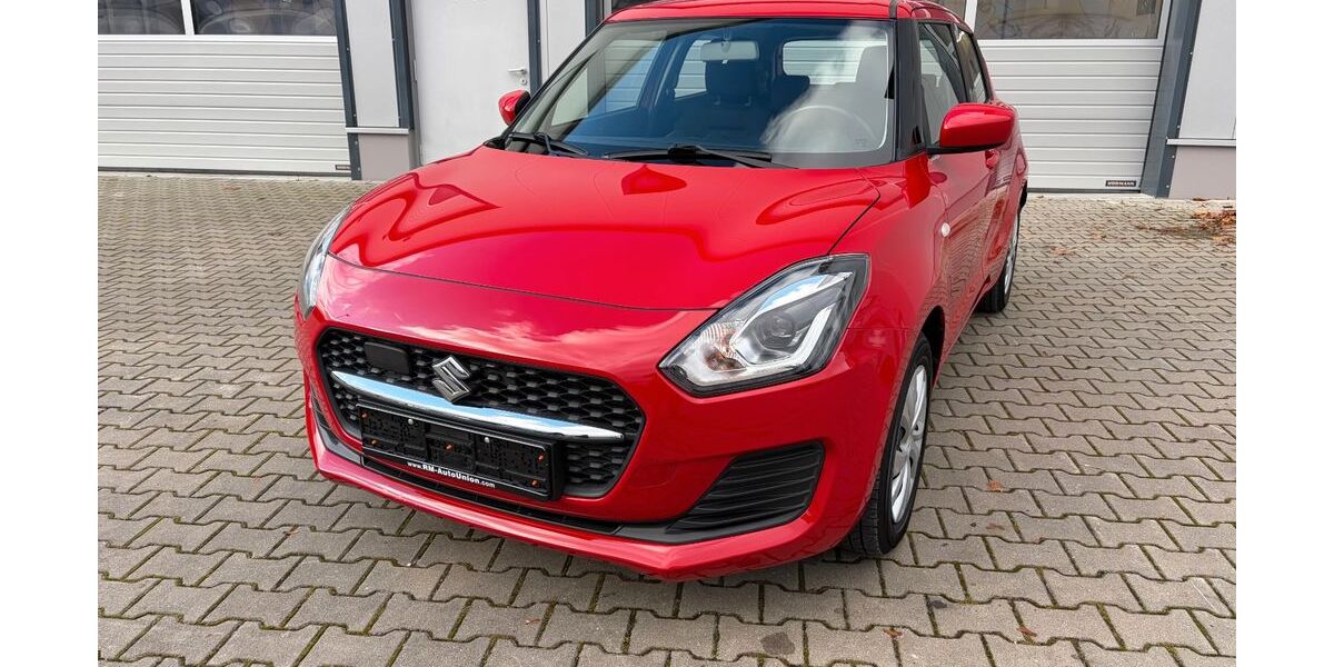 Suzuki Swift 48.700 km 12.350 € Königsbrunn 86343