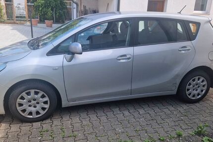 Toyota Verso 270.682 km 5.500 &euro; Augsburg 86199