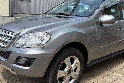 Mercedes-Benz ML 300 125.000 km 16.400 &euro; Langenneufnach bei Augsburg 86863