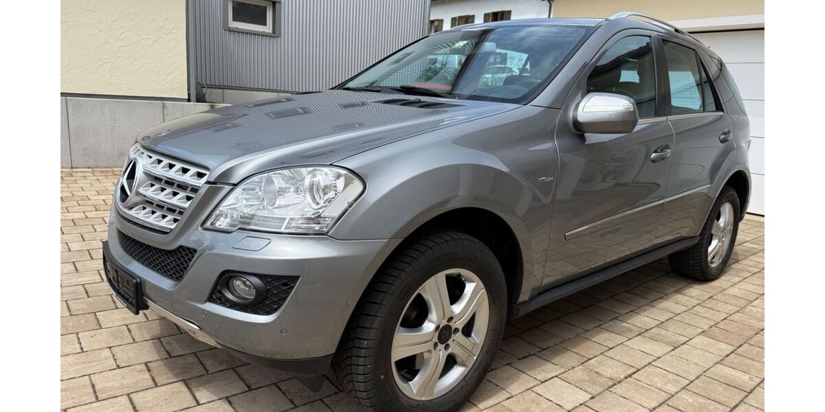 Mercedes-Benz ML 300 125.000 km 16.400 &euro; Langenneufnach bei Augsburg 86863