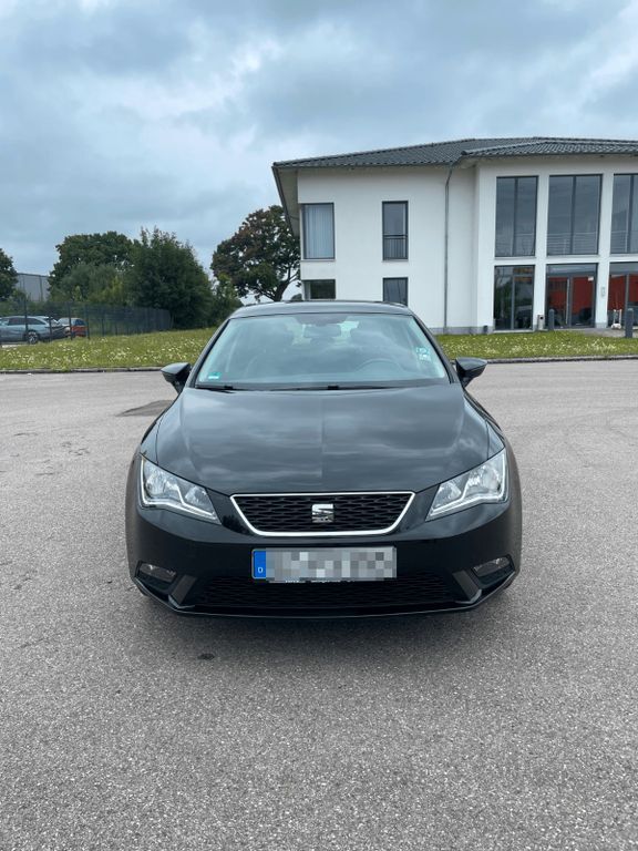 Seat Leon 108.895 km 9.500 € Scheppach 89343