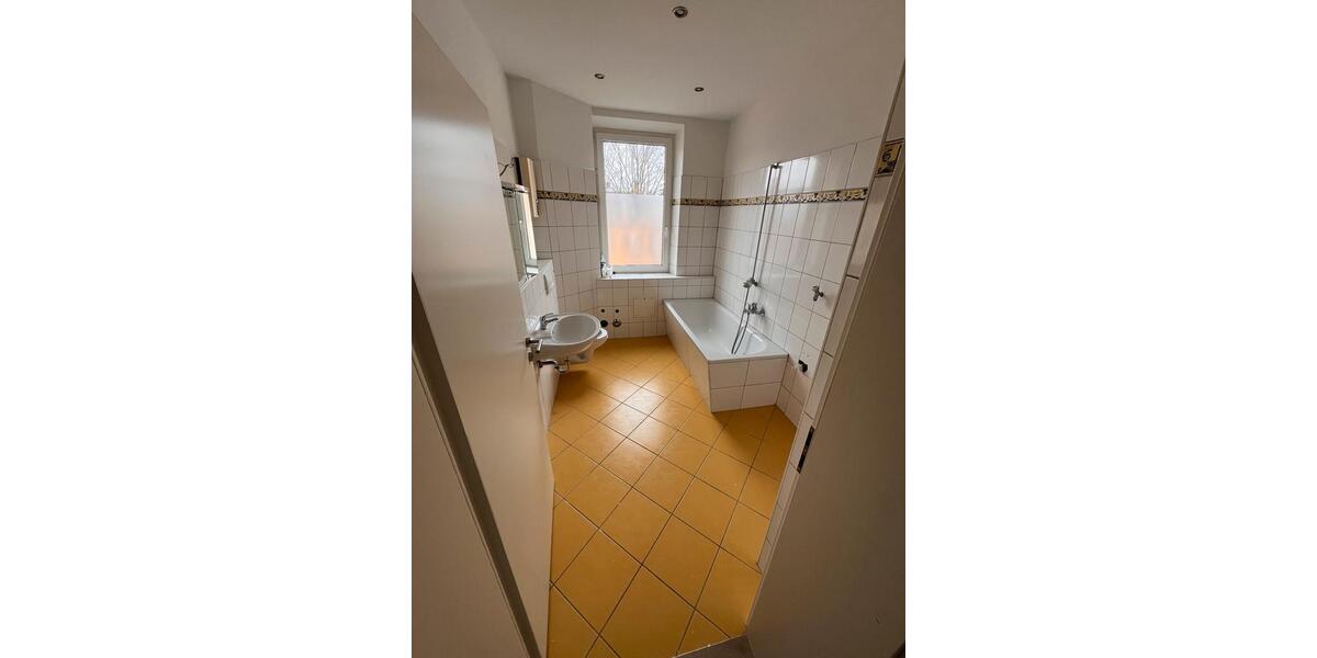 Etagenwohnung Augsburg Antonsviertel - 2 Zimmer, 65 m&sup2;, 1.050&euro; | Angebot:26720064