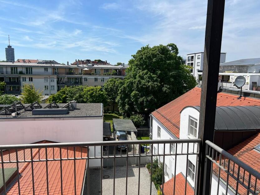 AltbauWohnung in zentraler Lage zur Miete