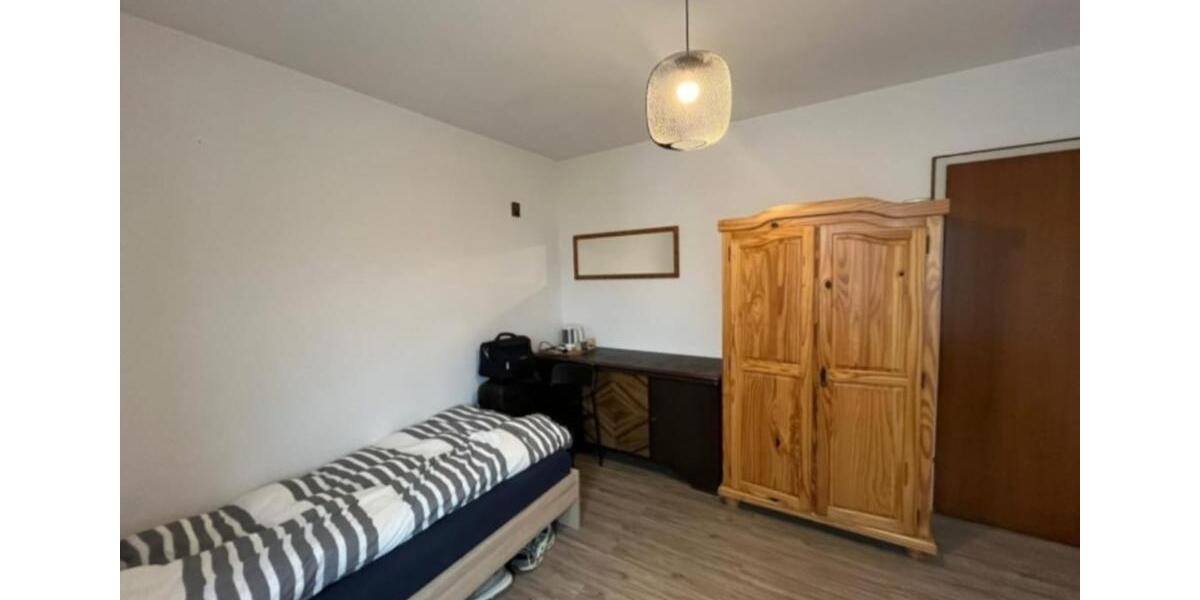 Erdgeschoßwohnung Königsbrunn - 1 Zimmer, 12 m&sup2;, 500&euro; | Angebot:25408126