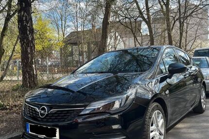 Opel Astra 81.000 km 9.900 &euro; Augsburg 86156