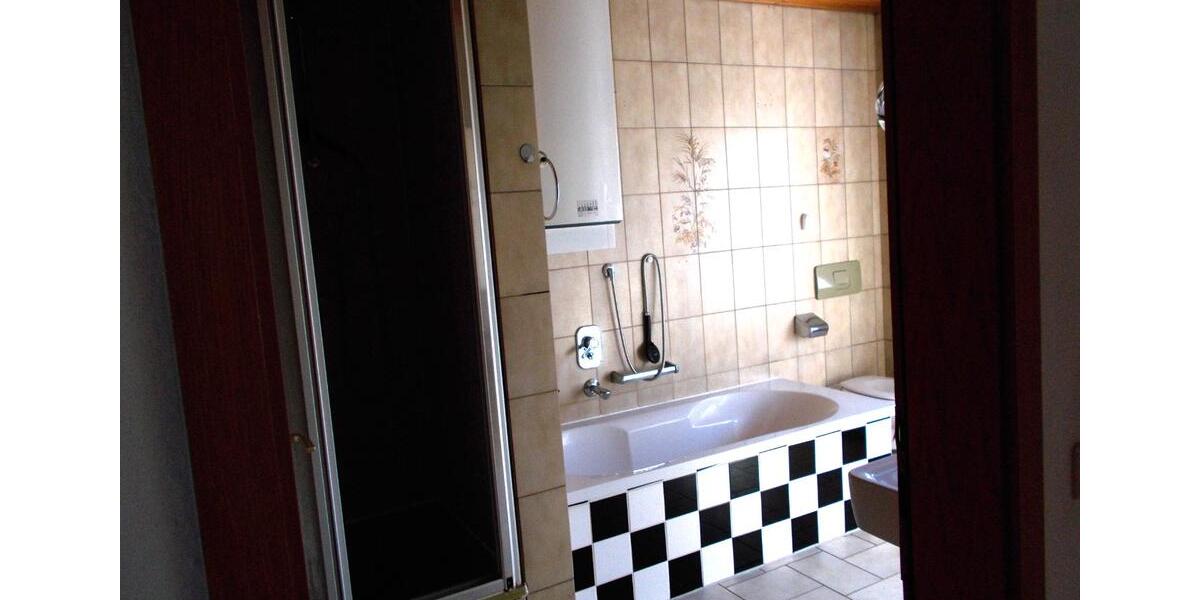 Einfamilienhaus Augsburg - 4 Zimmer, 122 m&sup2;, 1.190&euro; | Angebot:26697443