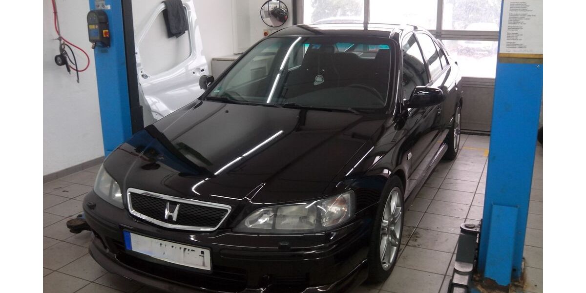 Honda Accord 259.036 km 9.999 &euro; Scherstetten 86872