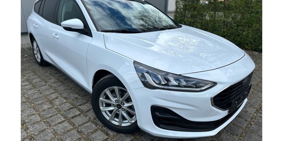 Ford Focus 63.000 km 14.990 &euro; Dinkelscherben 86424