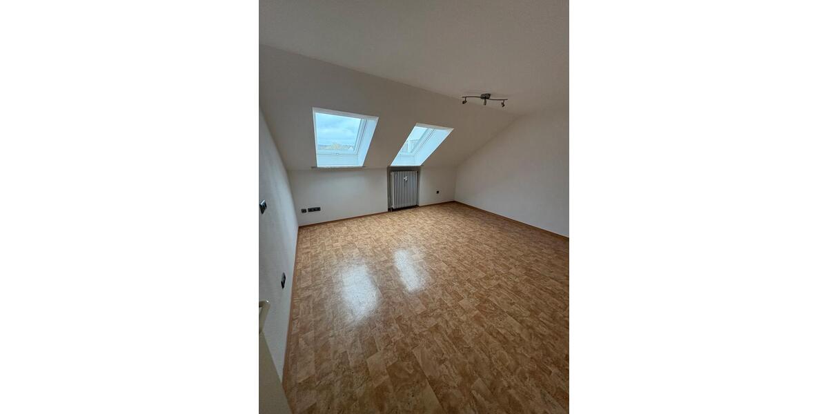 Dachgeschoßwohnung Gessertshausen - 2 Zimmer, 50 m&sup2;, 570&euro; | Angebot:26429645