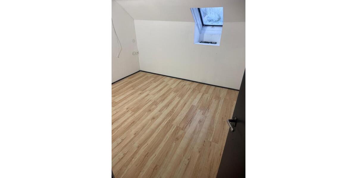 Doppelhaushälfte Augsburg Innenstadt - 3 Zimmer, 80 m&sup2;, 1.250&euro; | Angebot:26677343