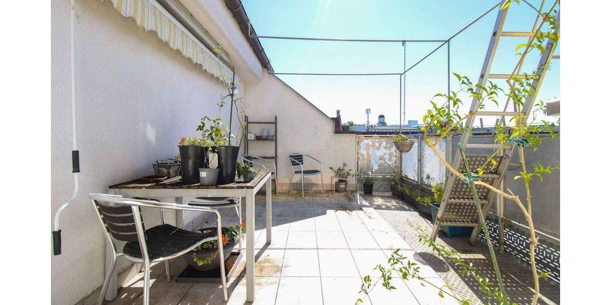 Seltene Gelegenheit: 3-Zimmer-Wohnung mit Dachterrasse, Liftzugang & Panoramablick 3 zimmer