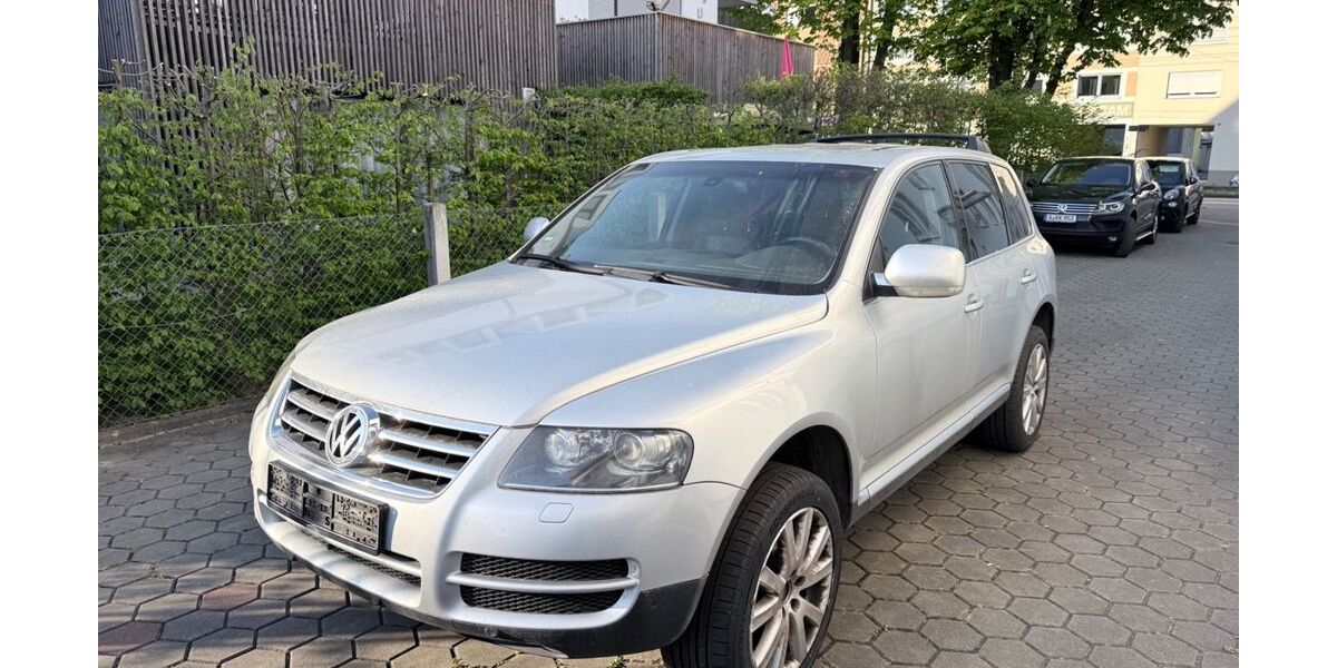VW Touareg 267.200 km 5.900 &euro; augsburg 86165
