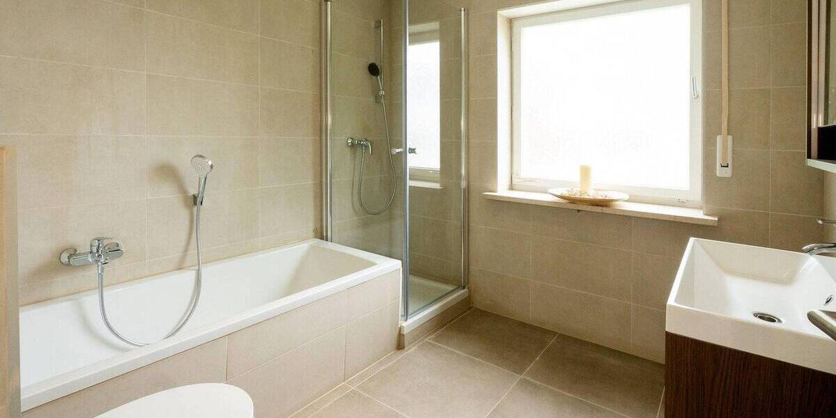 Reihenmittelhaus Stadtbergen - 5 Zimmer, 140 m&sup2;, 644.000&euro; | Angebot:26740621