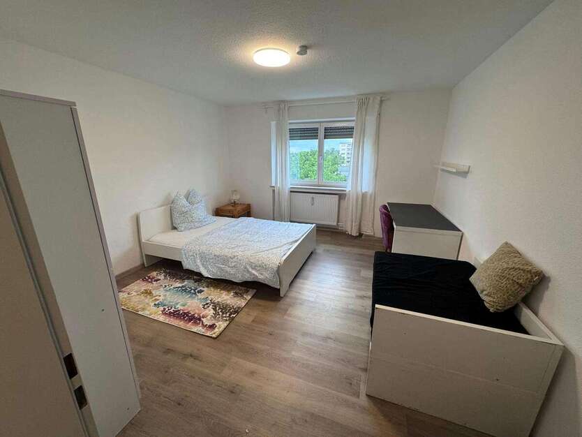 WG-Zimmer in Königsbrunn 650 € 15 m² zimmer