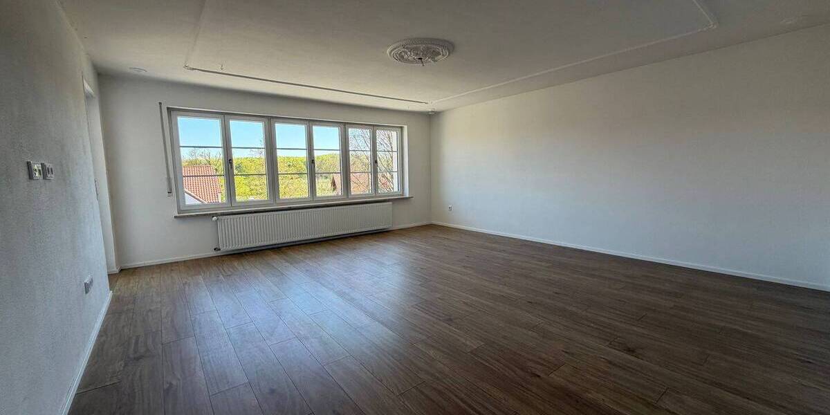 Etagenwohnung Hollenbach - 4 Zimmer, 111 m&sup2;, 1.150&euro; | Angebot:26388524