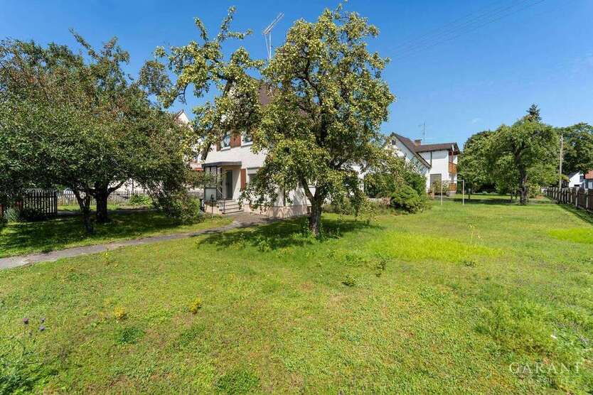 Grundstück zu verkaufen in Augsburg 598.000 € 864 m²