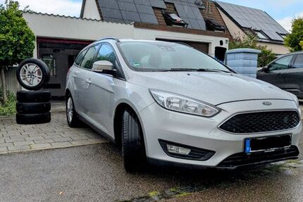 Ford Focus 218.900 km 8.600 &euro; Kissing 86438