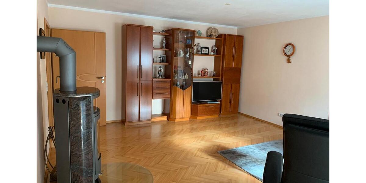 Doppelhaushälfte Wehringen - 6 Zimmer, 165 m&sup2;, 2.100&euro; | Angebot:26634665