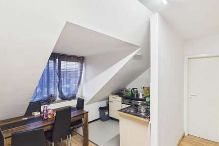 Attraktive DG-Wohnung mit solider Vermietung - 2-Zimmer-Wohnung in Augsburg Lechhausen - Wohnung Augsburg Lechhausen | Angebot:25960329