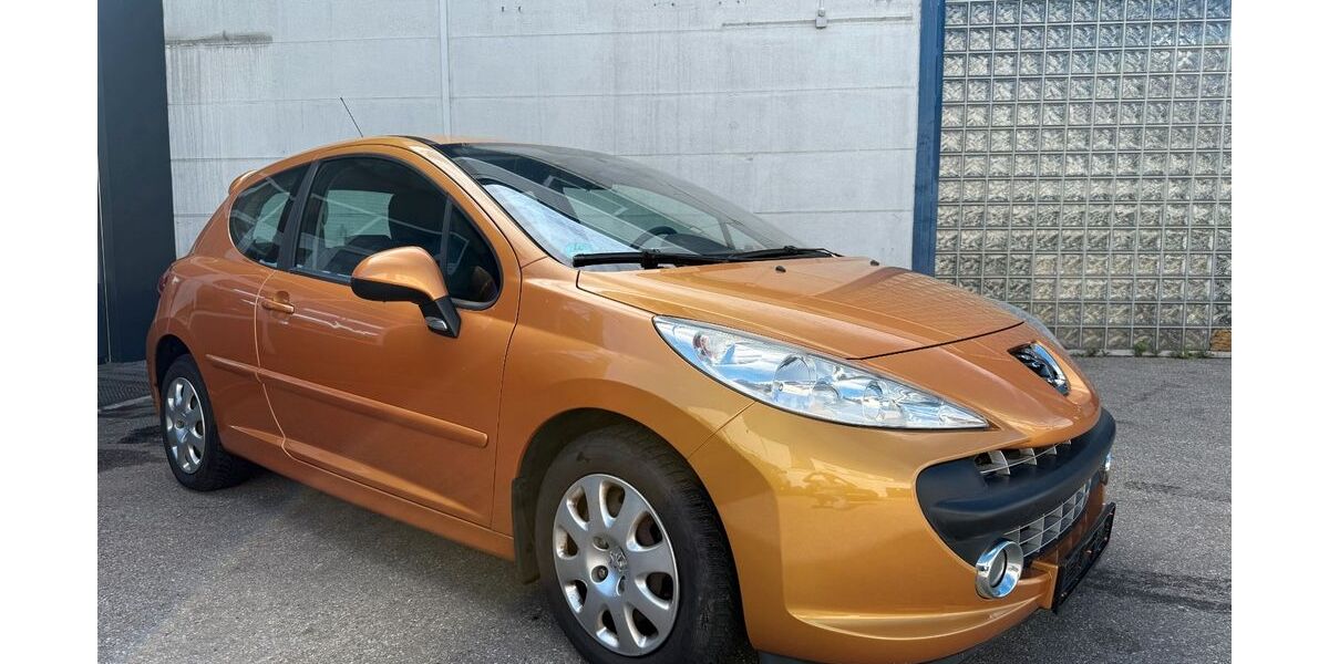 Peugeot 207 175.000 km 2.399 € Augsburg 86165