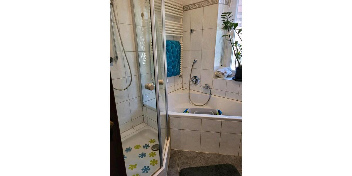 Erdgeschoßwohnung Augsburg Pfersee - 3 Zimmer, 100 m&sup2;, 380.000&euro; | Angebot:26288360