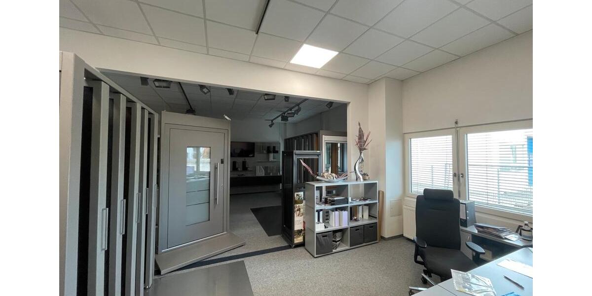 Gewerbeobjekt Augsburg Lechhausen - 3.600&euro; | Angebot:23739211