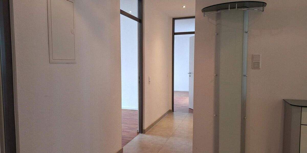 Toplage! Neuwertige 96qm-Wohnung im Prinz-Karl-Viertel, 2.OG, mit Terrasse 3 zimmer