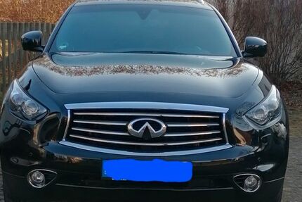 INFINITI QX70