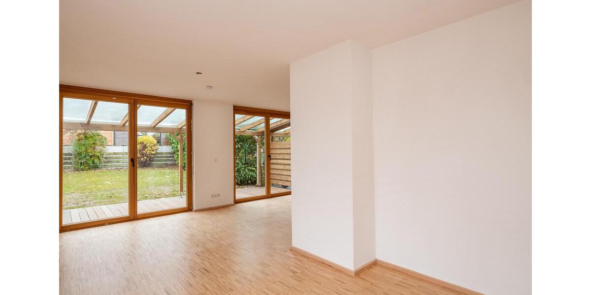 großzügige DHH in Friedberg - Rinnental zu vermieten. Anzeige bitte ganz lesen!!!!!!! 6 zimmer