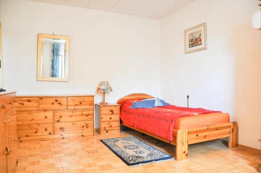 Provisionsfrei: Helle 2-Zimmer-Wohnung in Augsburg-Hochfeld, frei zimmer