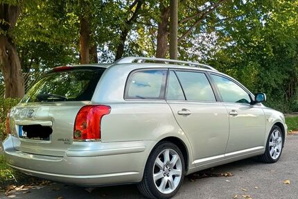 Toyota Avensis 219.000 km 1.700 &euro; Augsburg 86165