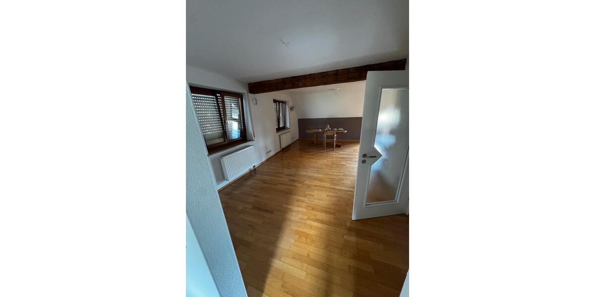 Maisonettenwohnung Kutzenhausen - 4 Zimmer, 100 m&sup2;, 1.200&euro; | Angebot:26573302