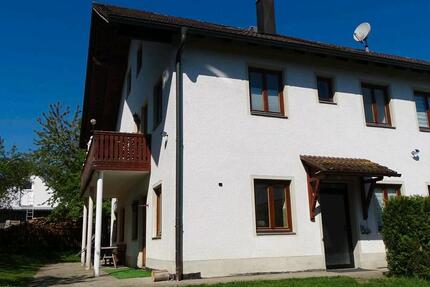 Haus Aichach - 12 Zimmer, 225 m&sup2;, 690.000&euro; | Angebot:25176202