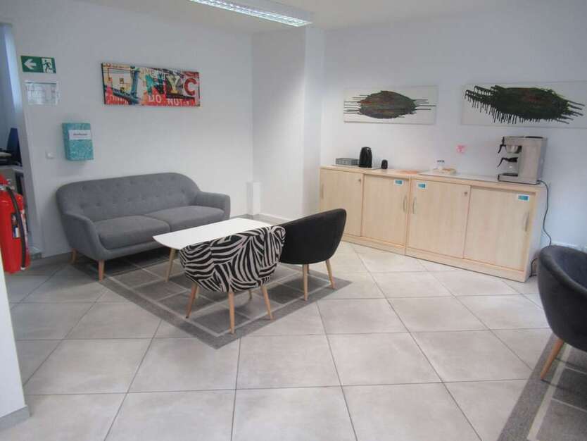 Büro in Augsburg 998 € 127 m²