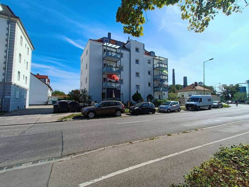 Attraktive 3-Zimmer-Hochparterrewohnung in Augsburg-Lechhausen 3 zimmer