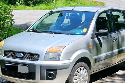 Ford Fusion 131.000 km 2.000 € Gessertshausen 86459