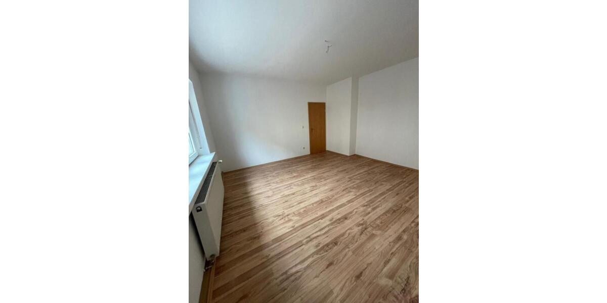 Etagenwohnung Augsburg Oberhausen - 16 Zimmer, 105 m&sup2;, 435&euro; | Angebot:26263152