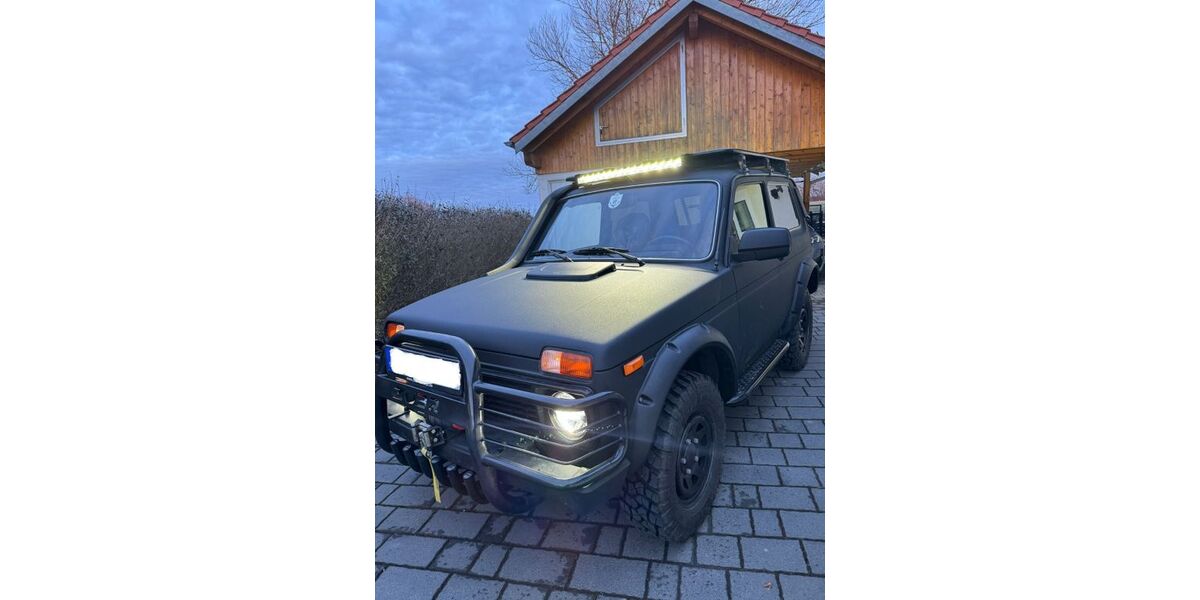 Lada Niva 50.000 km 10.299 &euro; Weil 86947