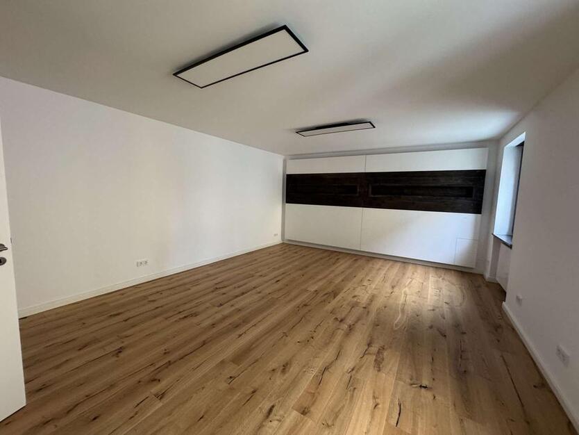 Katip I Repräsentative Büroeinheit in traumhafter Stadtvilla *neu Saniert