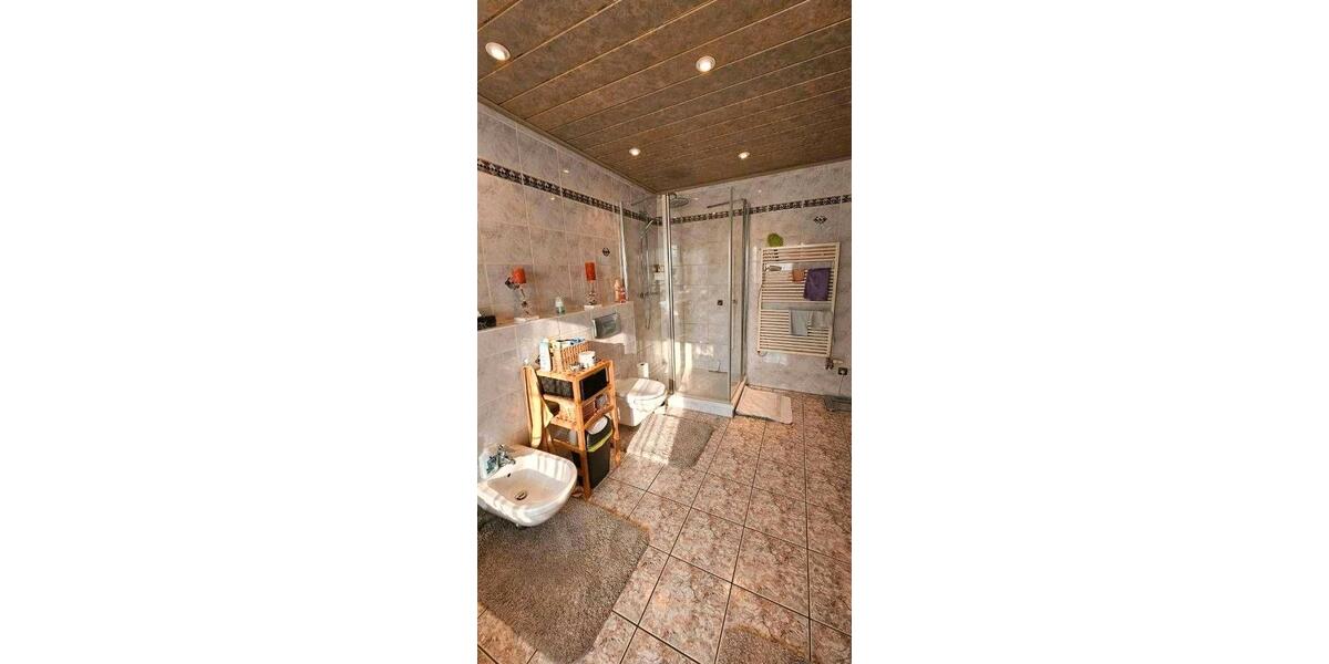 Doppelhaushälfte Königsbrunn - 9 Zimmer, 290 m&sup2;, 1.100.000&euro; | Angebot:26869510