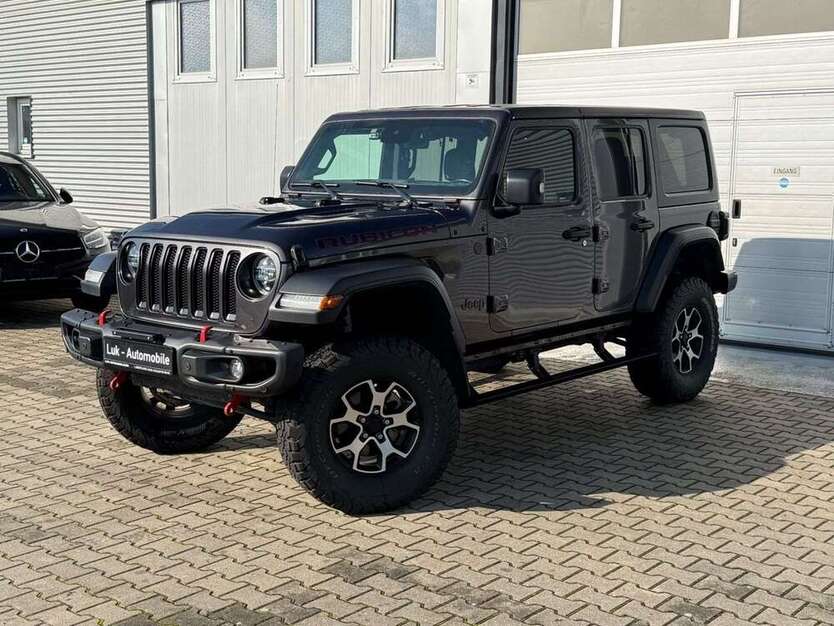 Jeep Wrangler 113.000 km 45.900 € Königsbrunn 86343